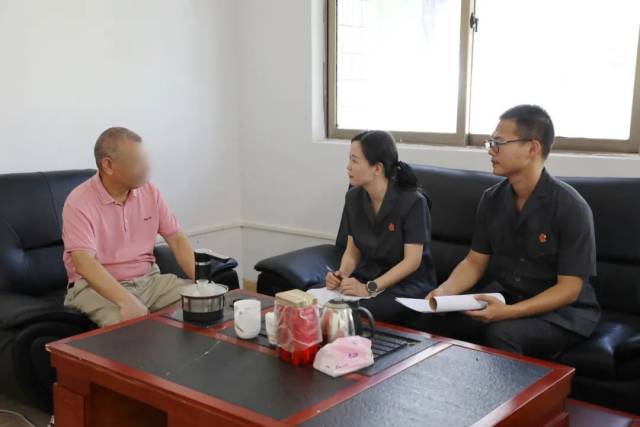 法官回訪園區(qū)公司，了解調(diào)解協(xié)議履行情況和公司經(jīng)營狀況